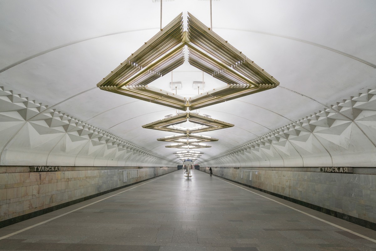 洋書 Moscow Metro: Photoguide - Hardcover xb1990-233_001.jpg?w=497